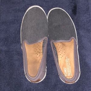 Gray TOMS